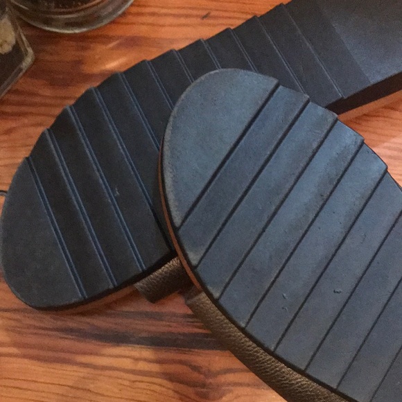 Gold Slides - Picture 5 of 6